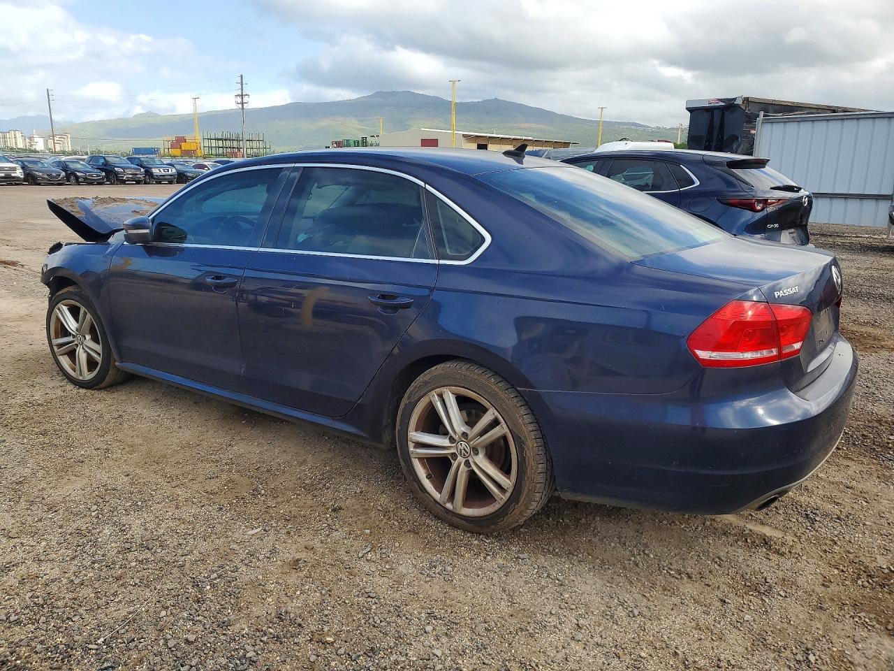 VOLKSWAGEN PASSAT
