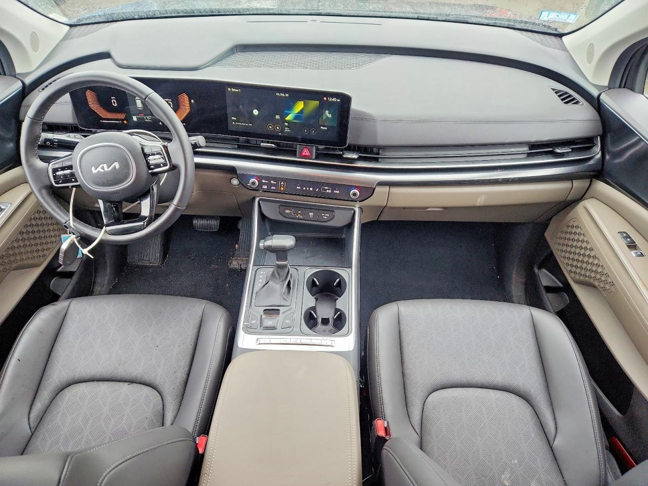 2025 KIA CARNIVAL — фото 8