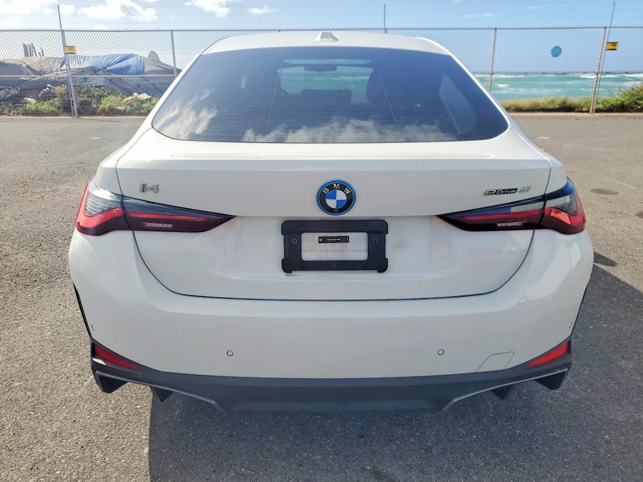 BMW I4