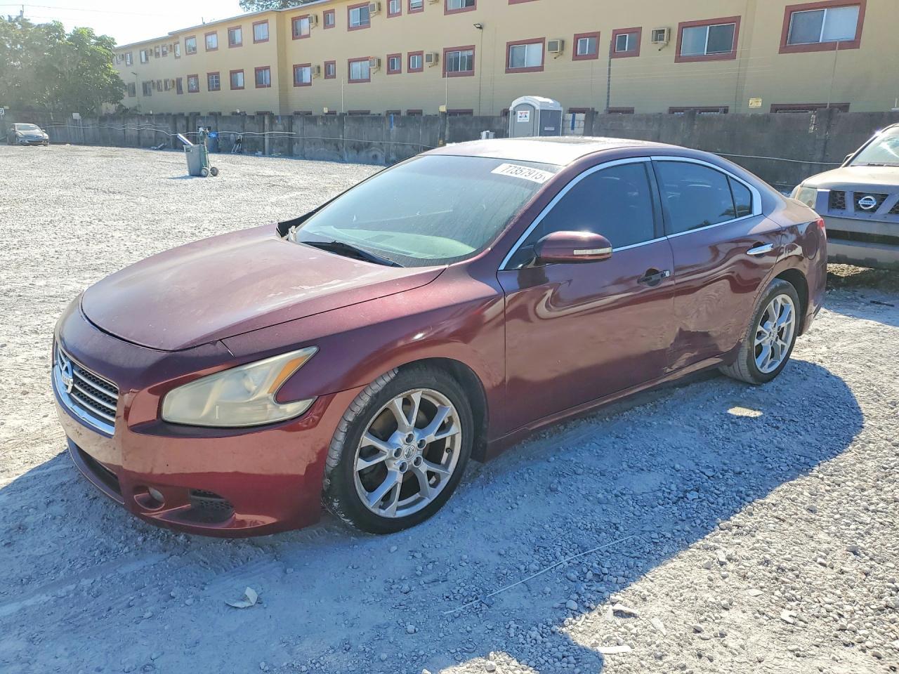 NISSAN MAXIMA
