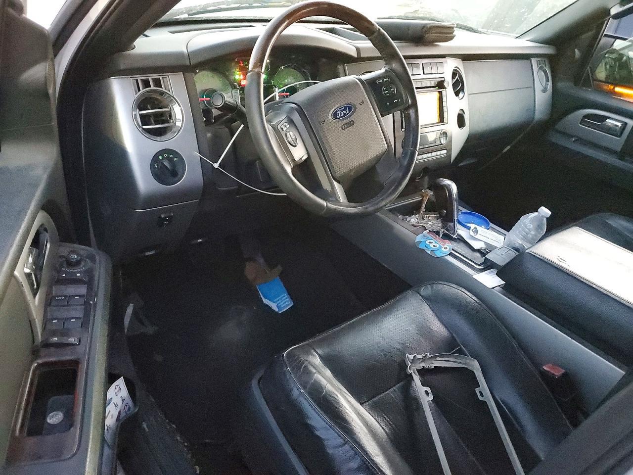 FORD EXPEDITION
