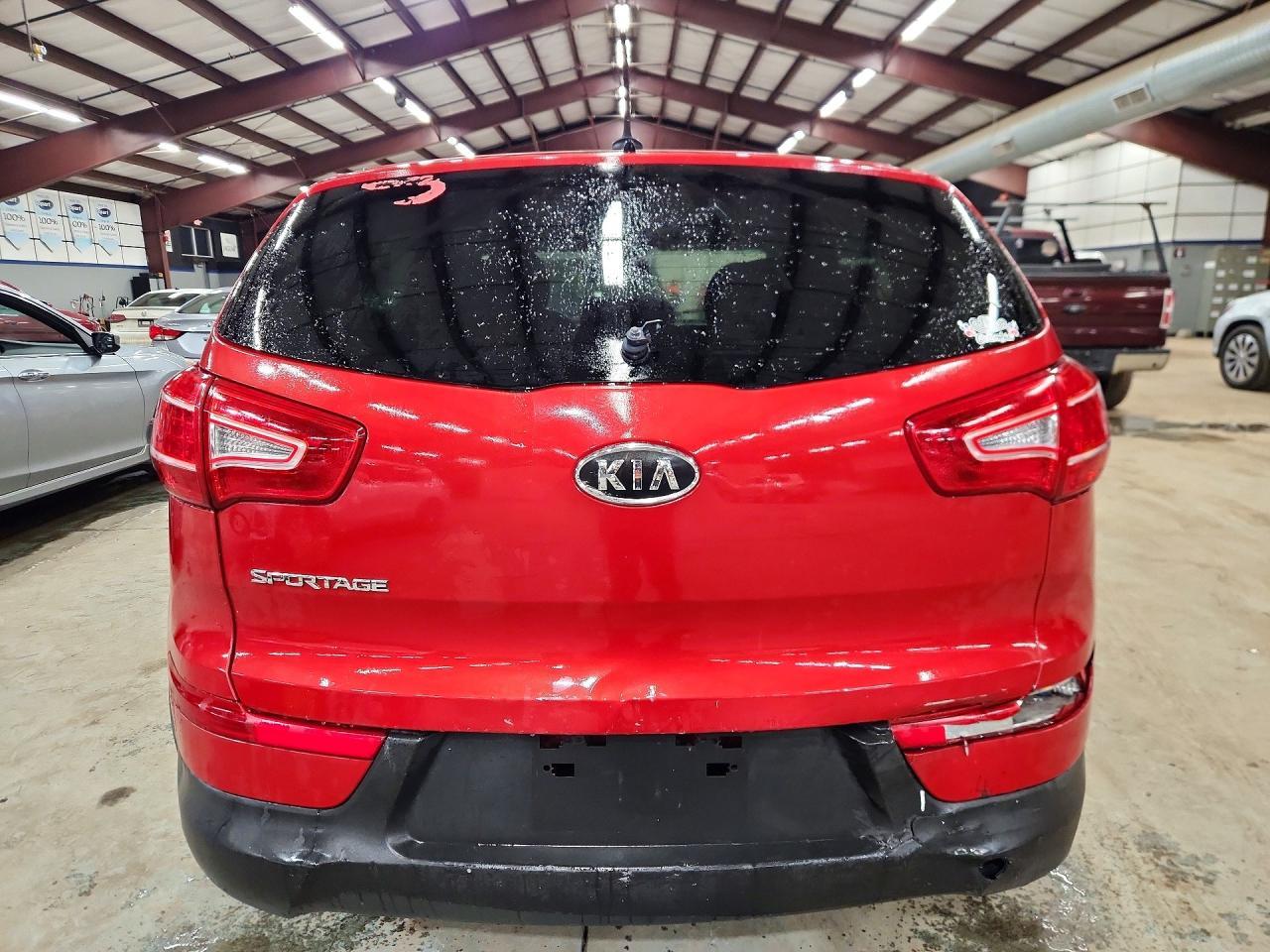 2011 KIA SPORTAGE — фото 6