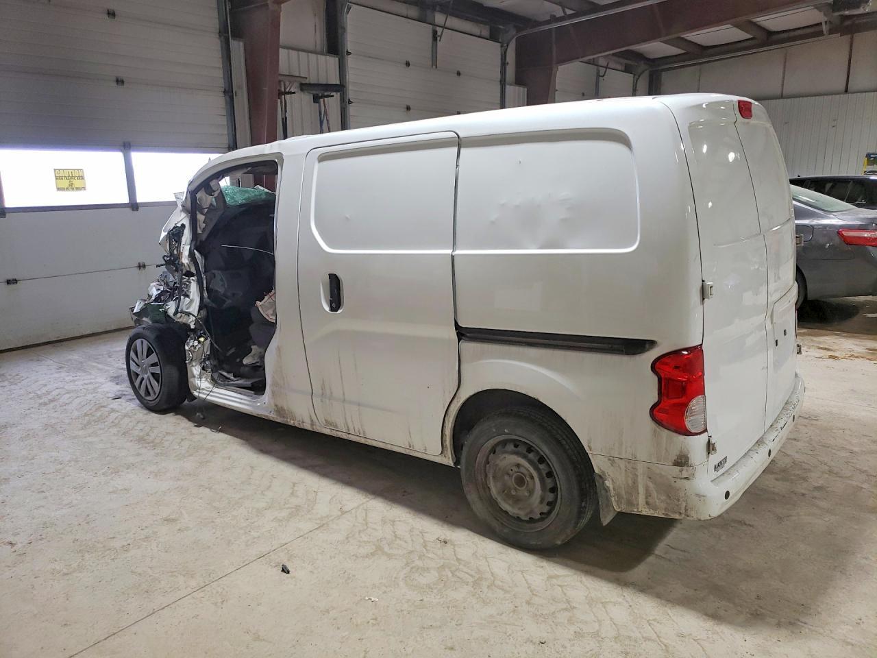 NISSAN NV200