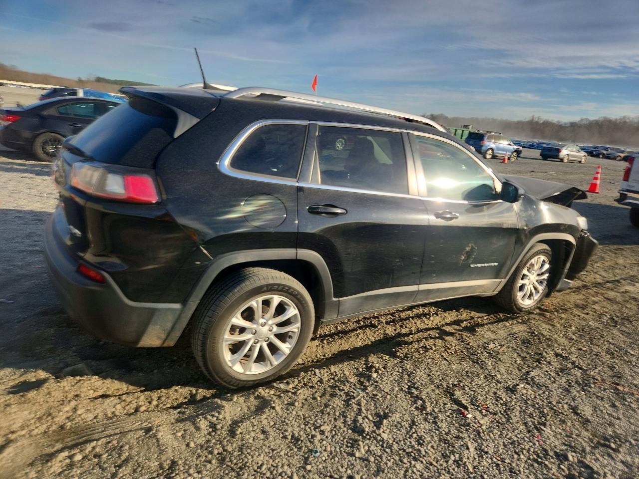 2019 JEEP CHEROKEE — фото 3