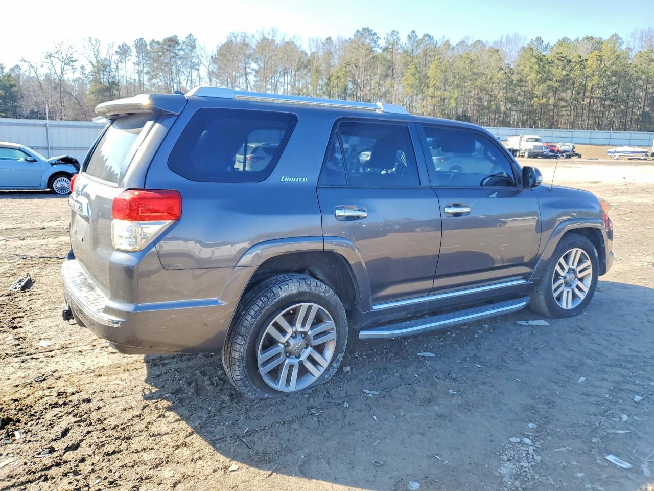 2013 TOYOTA 4RUNNER — фото 3