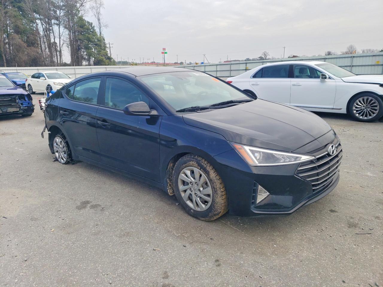 2020 HYUNDAI ELANTRA — фото 4