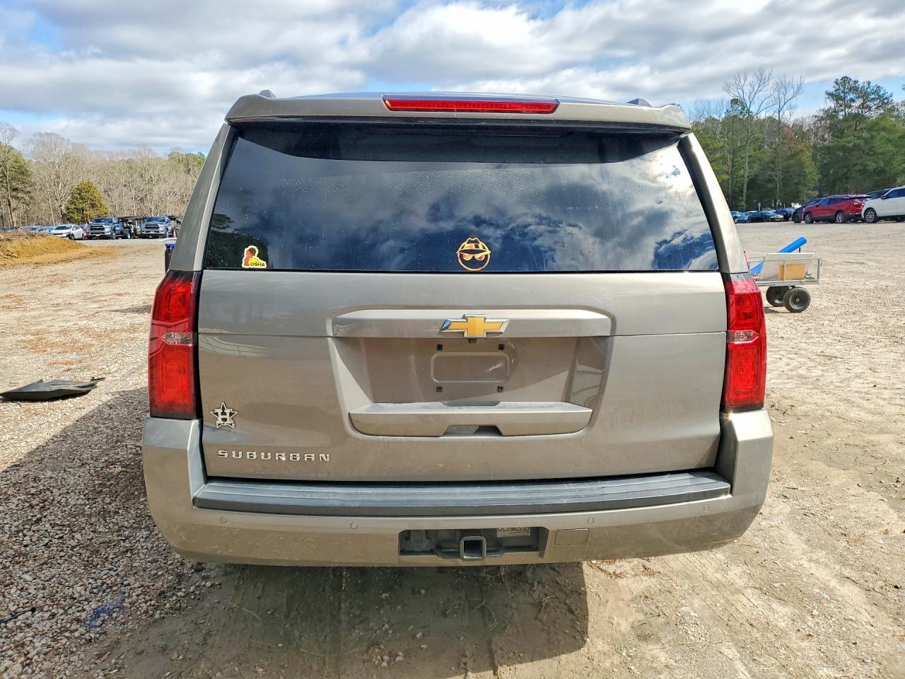 CHEVROLET SUBURBAN