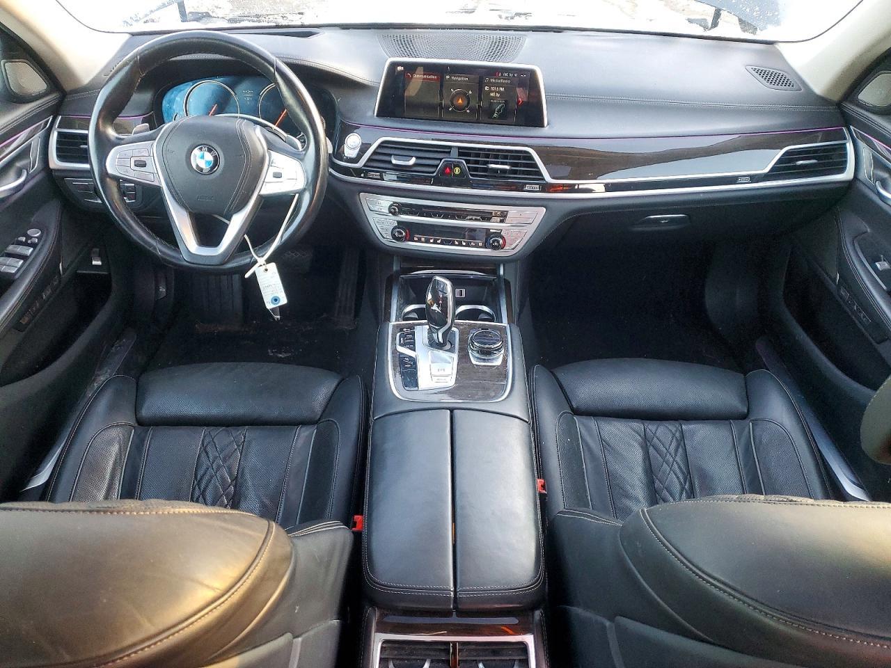 2018 BMW 7 SERIES — фото 8