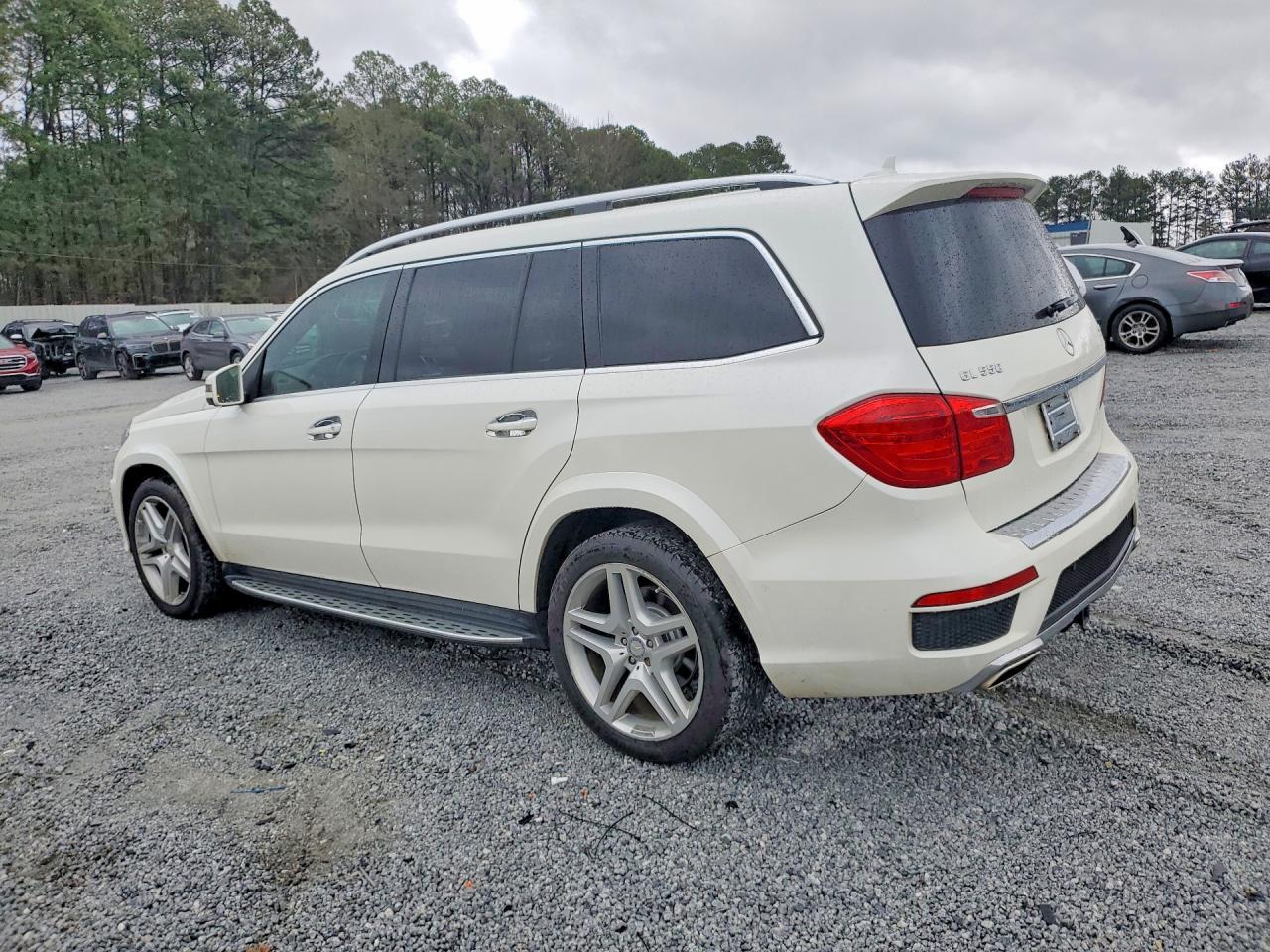 MERCEDES-BENZ GL-CLASS