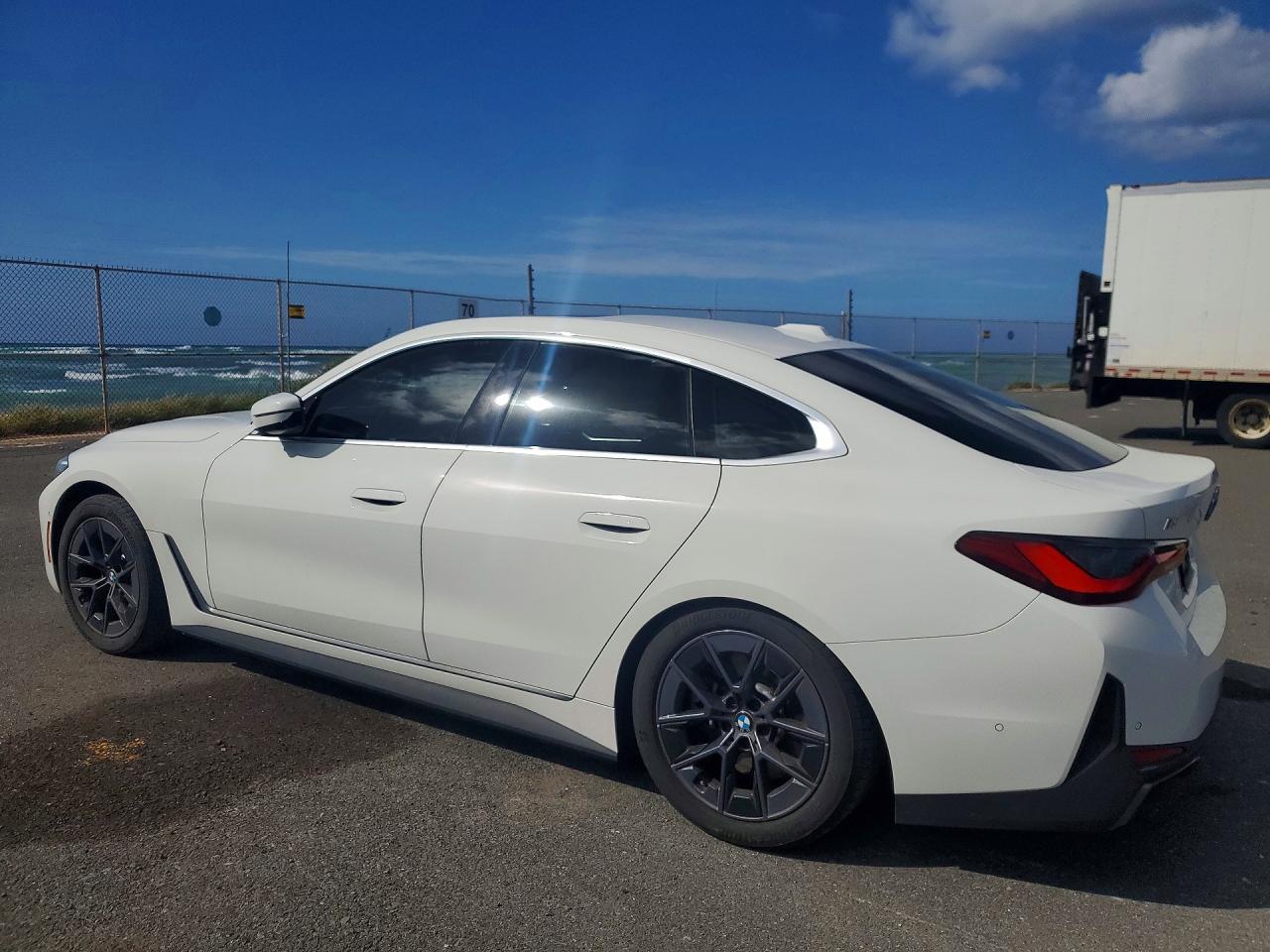 BMW I4