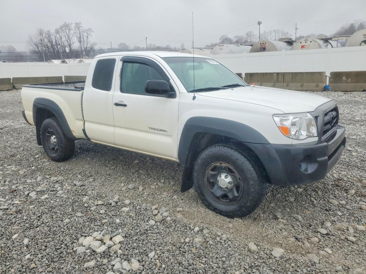 TOYOTA TACOMA