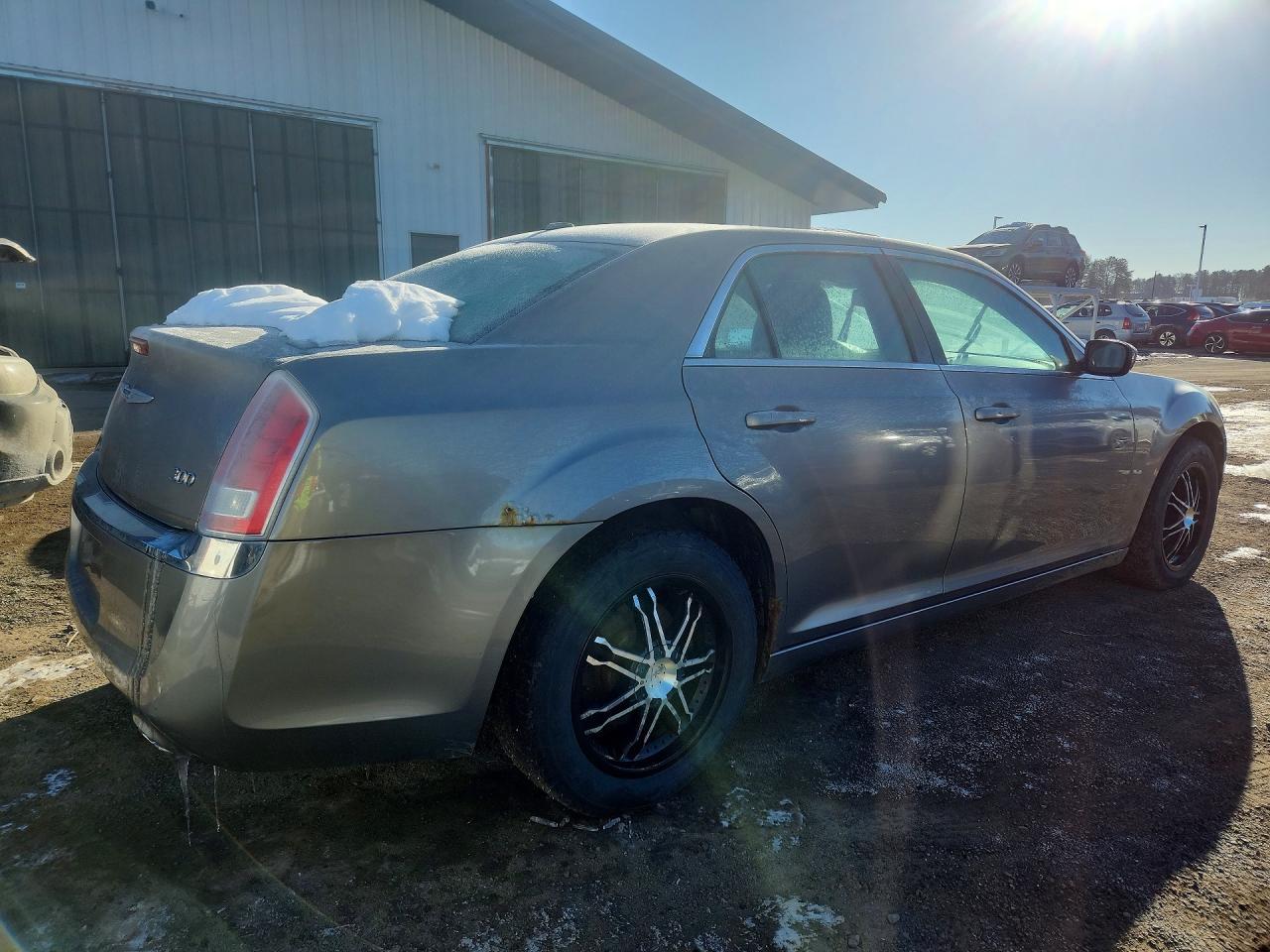 2014 CHRYSLER 300 — фото 3
