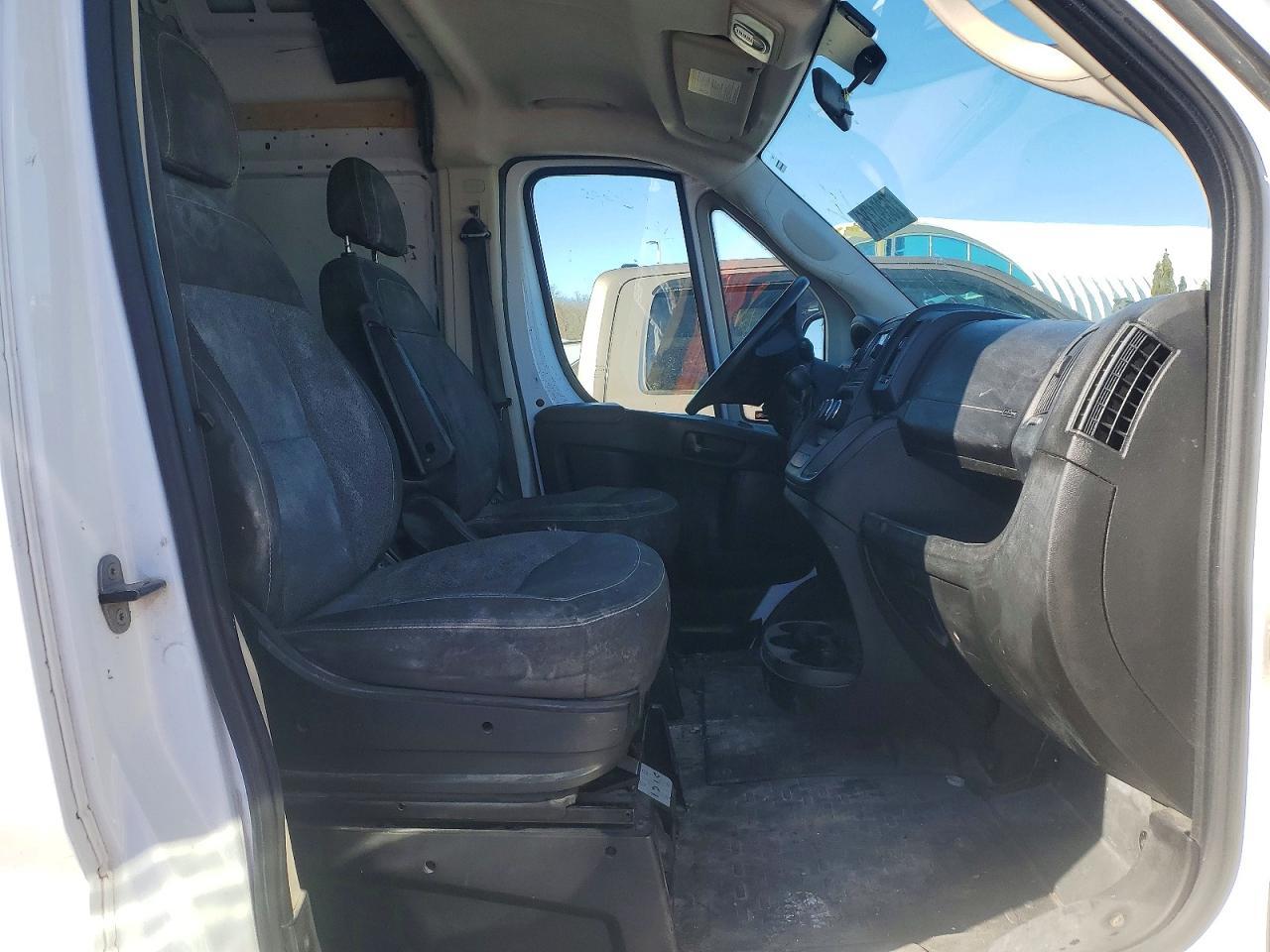 2018 RAM PROMASTER 2500 — фото 11