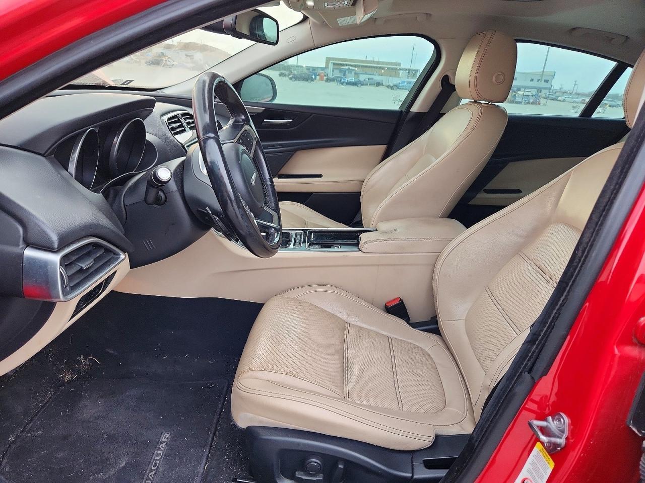 2018 JAGUAR XE — фото 7