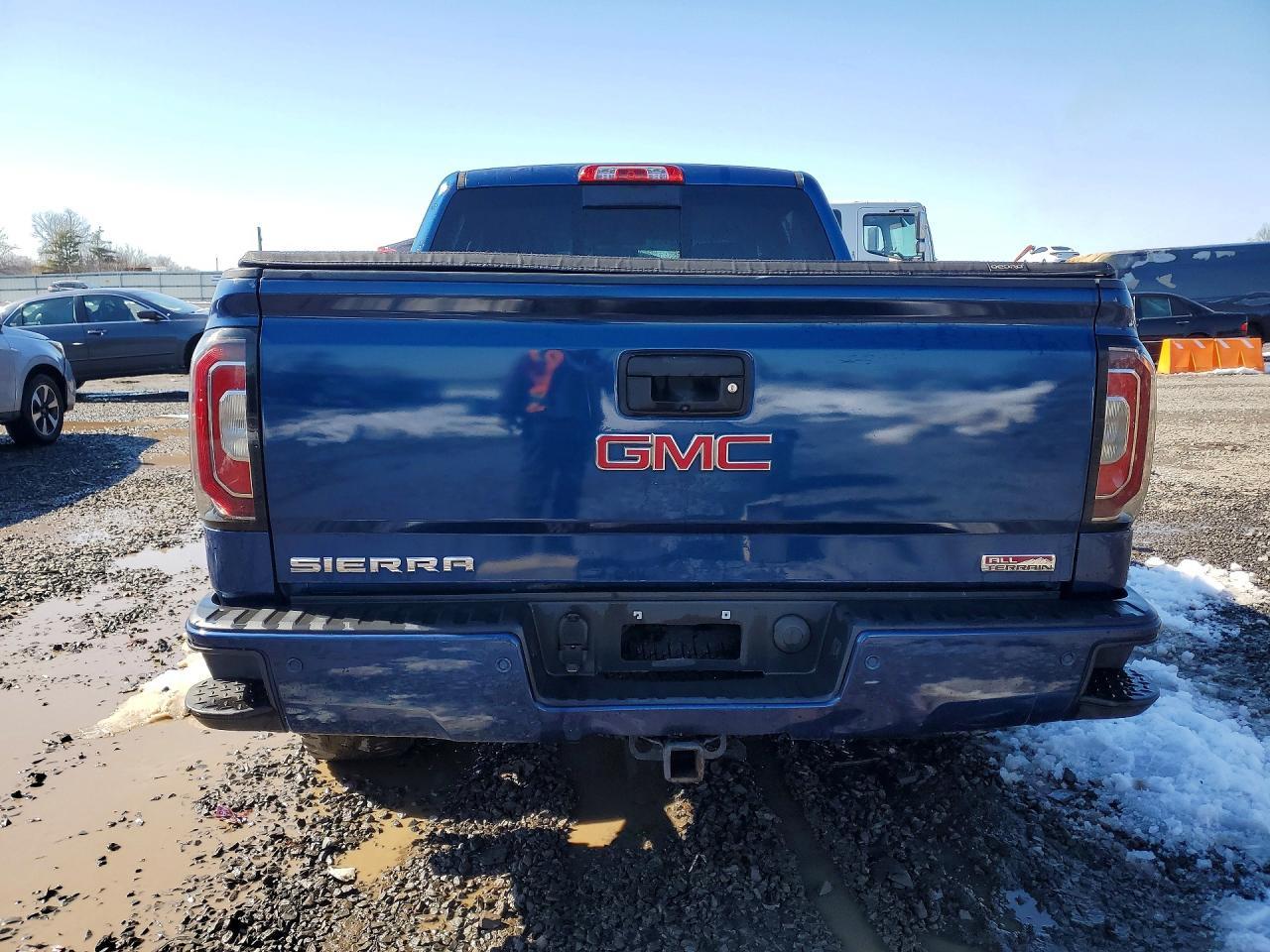 GMC SIERRA