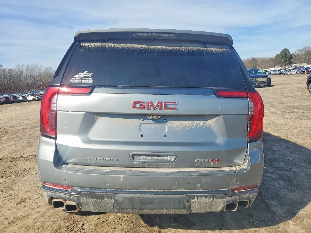 GMC YUKON