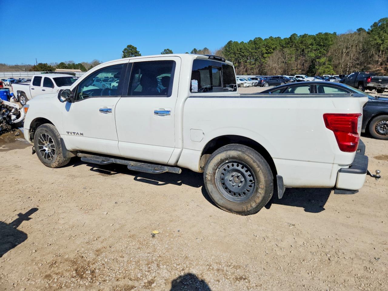 NISSAN TITAN