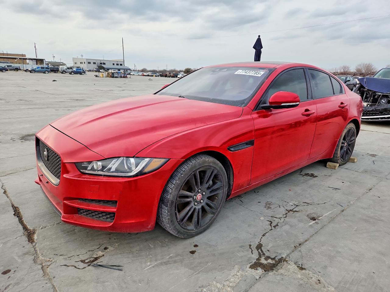 2018 JAGUAR XE — фото 1