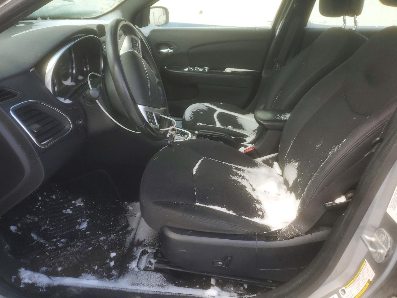 CHRYSLER 200