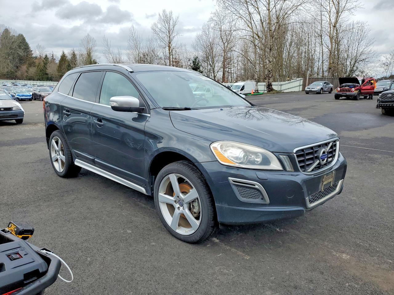 2012 VOLVO XC60 — фото 4