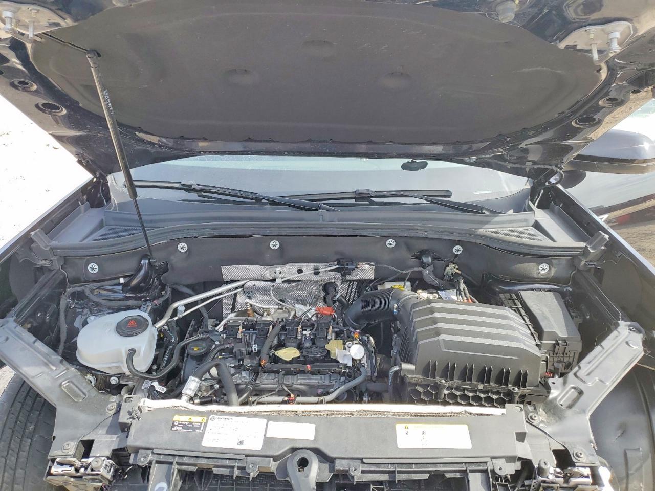 VOLKSWAGEN ATLAS CROSS SPORT