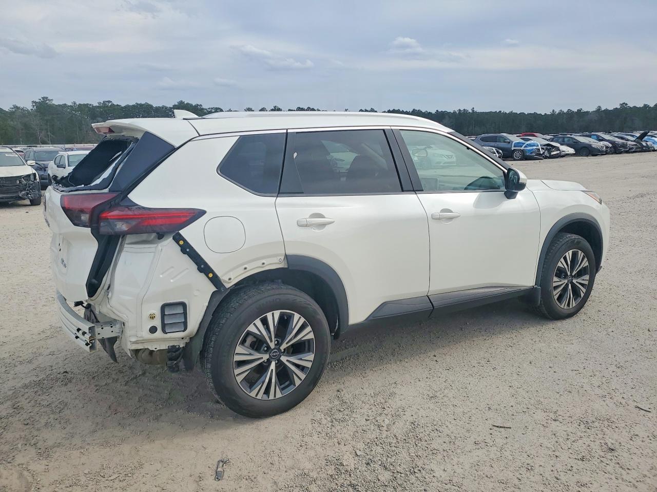 NISSAN ROGUE