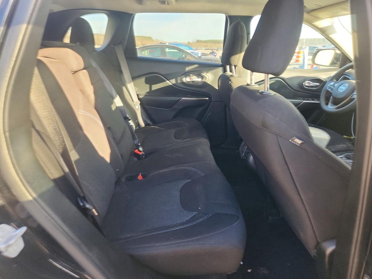 2019 JEEP CHEROKEE — фото 11