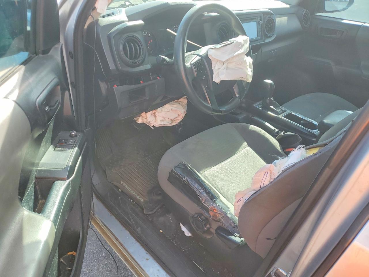 TOYOTA TACOMA