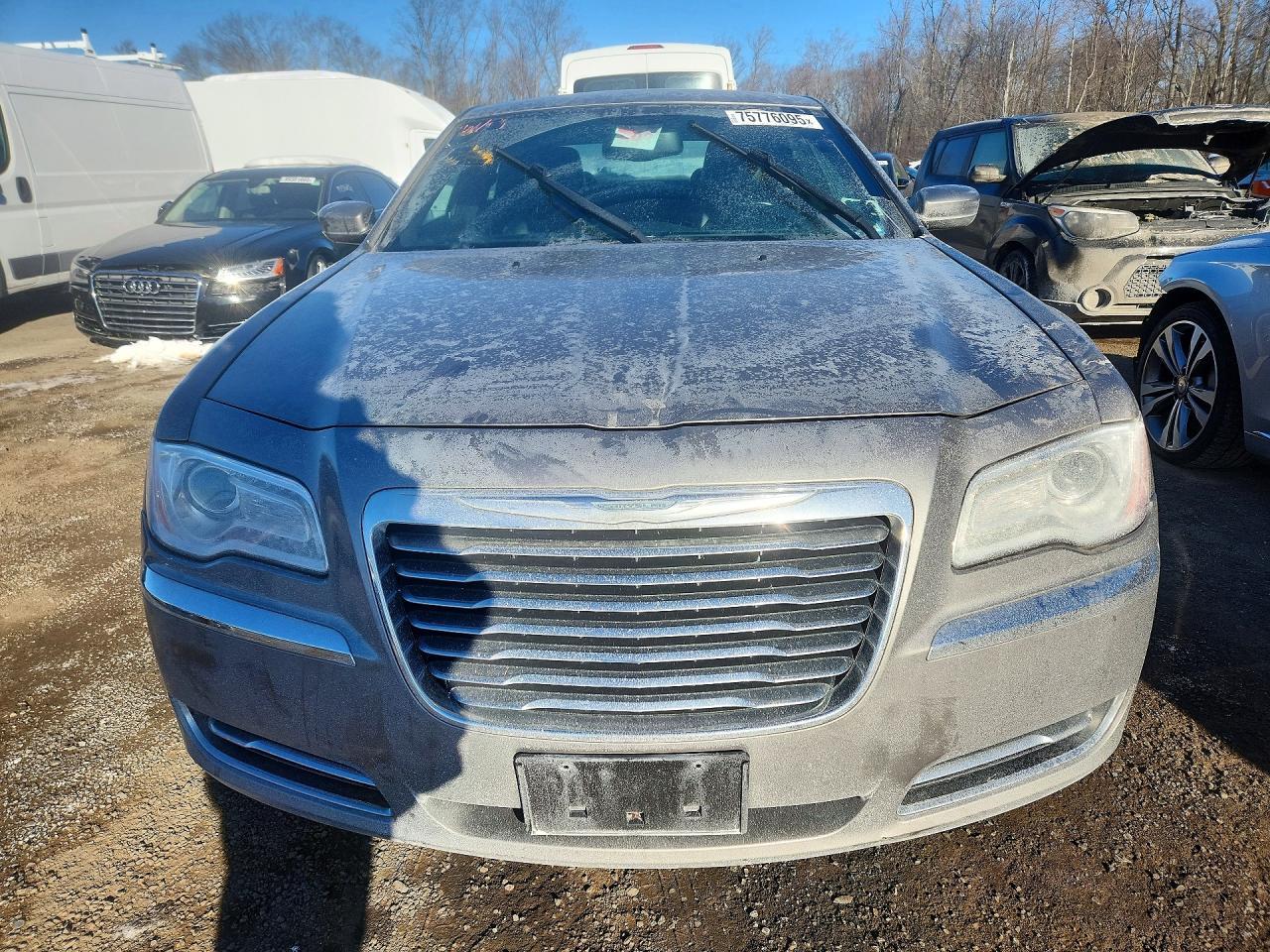 2014 CHRYSLER 300 — фото 5