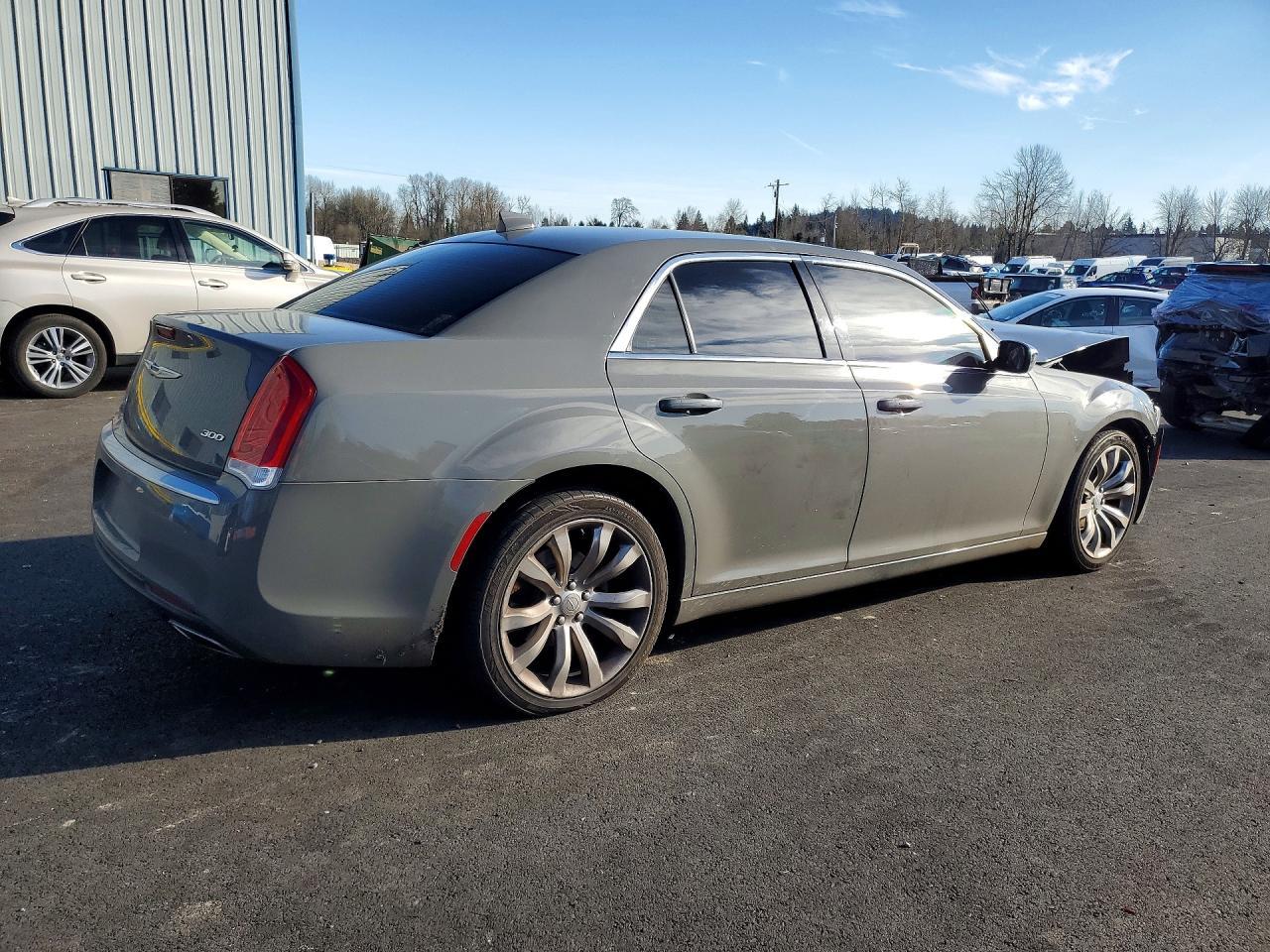 CHRYSLER 300
