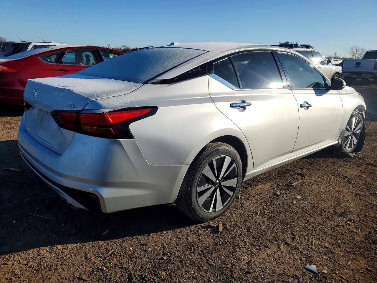 2020 NISSAN ALTIMA — фото 3