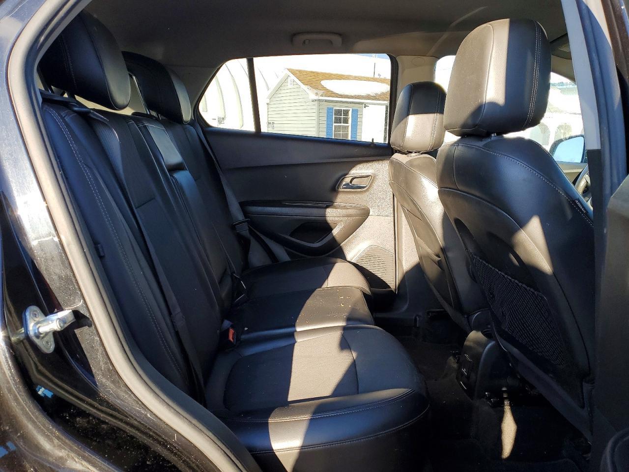 CHEVROLET TRAX