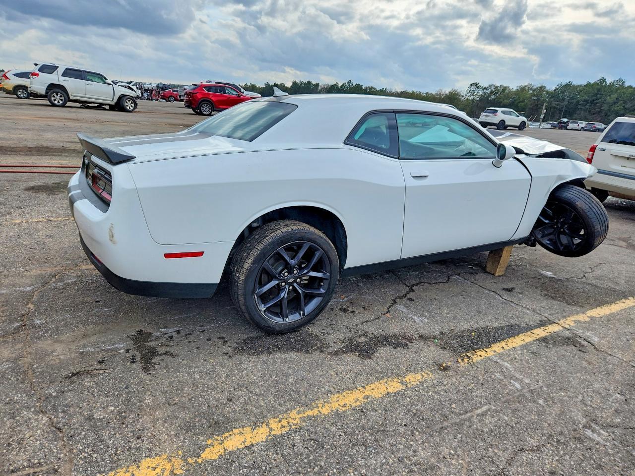 2023 DODGE CHALLENGER — фото 3