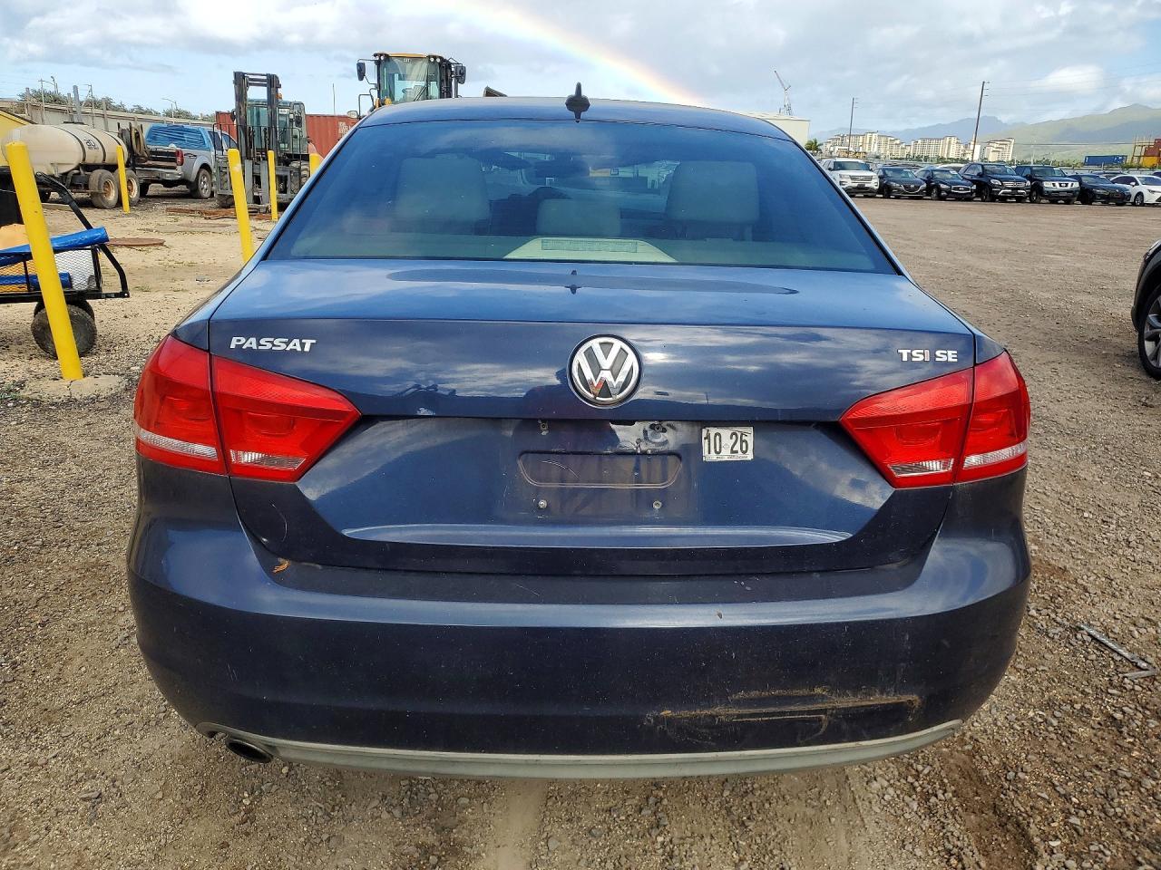 VOLKSWAGEN PASSAT