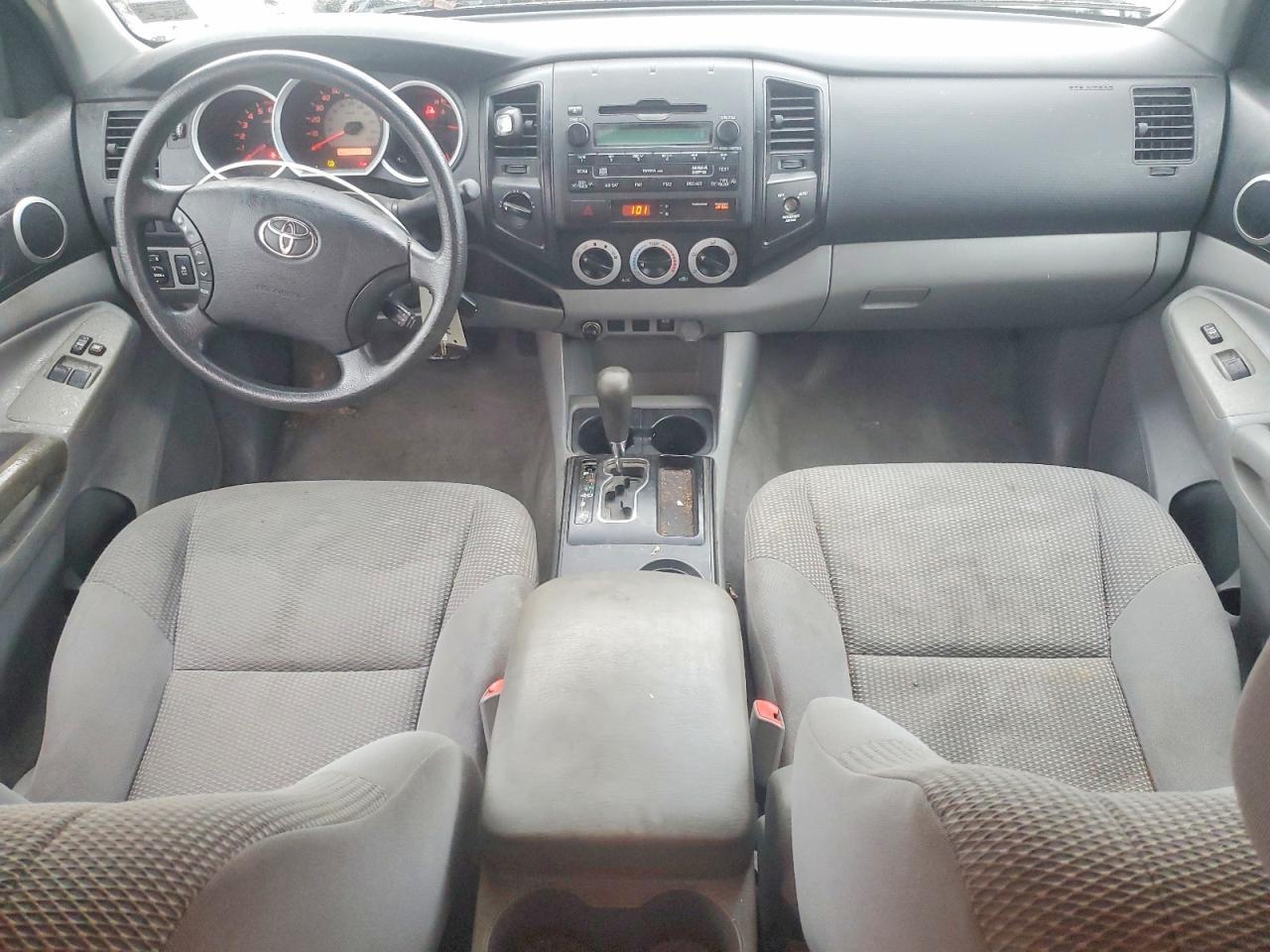 TOYOTA TACOMA