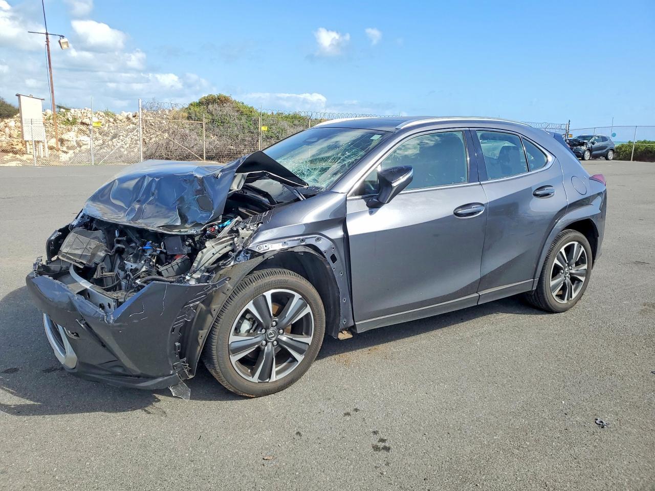 LEXUS UX