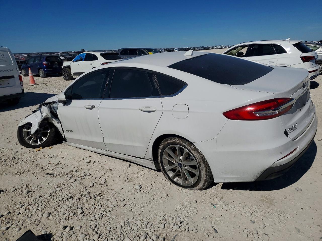 2019 FORD FUSION HYBRID — фото 2