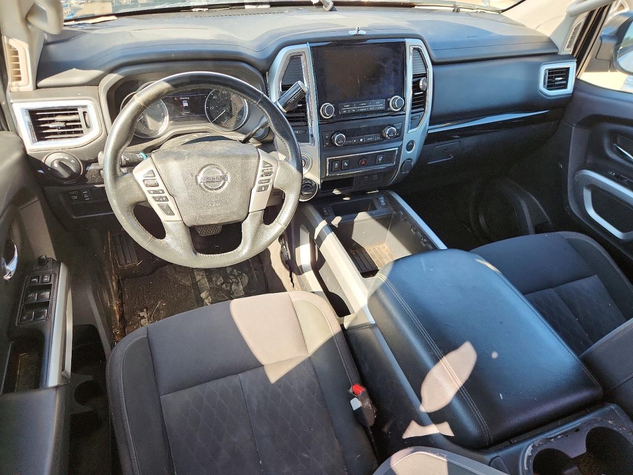 NISSAN TITAN