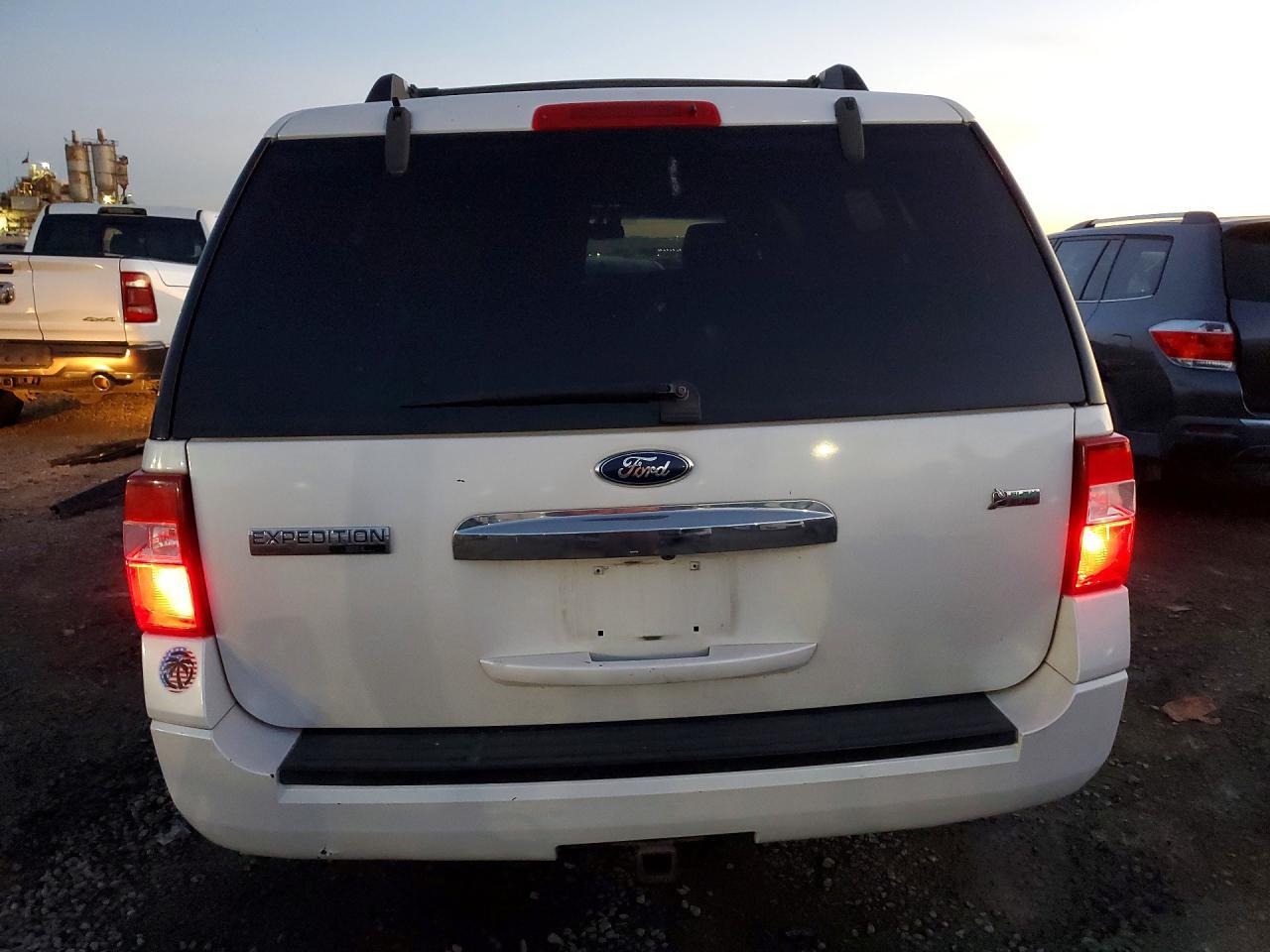 FORD EXPEDITION