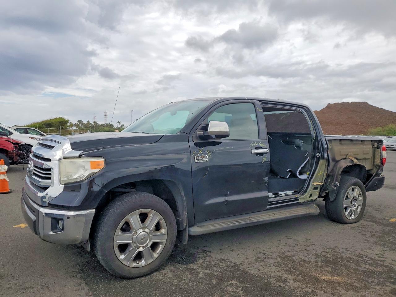 2016 TOYOTA TUNDRA — фото 1