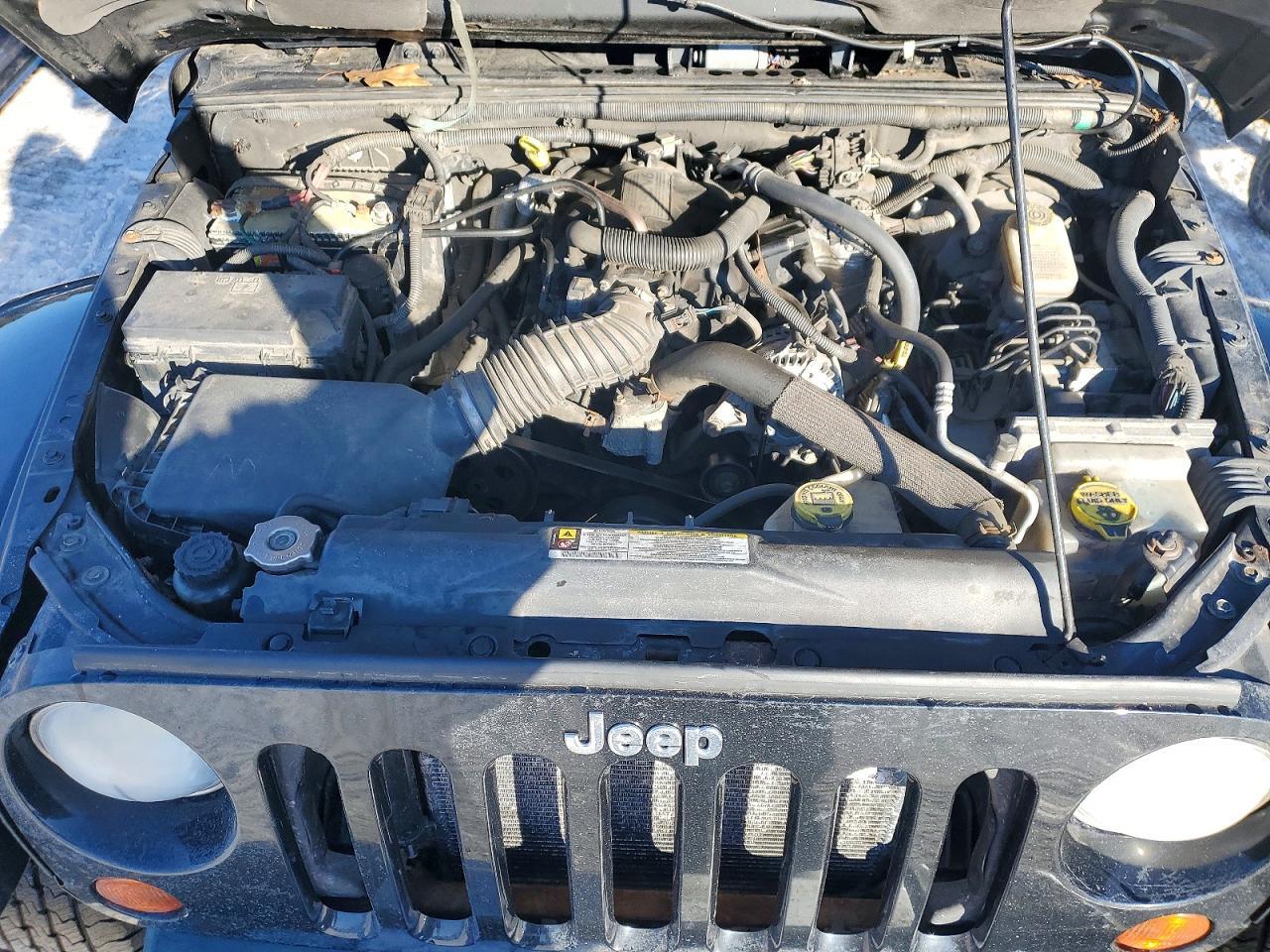 2010 JEEP WRANGLER — фото 12