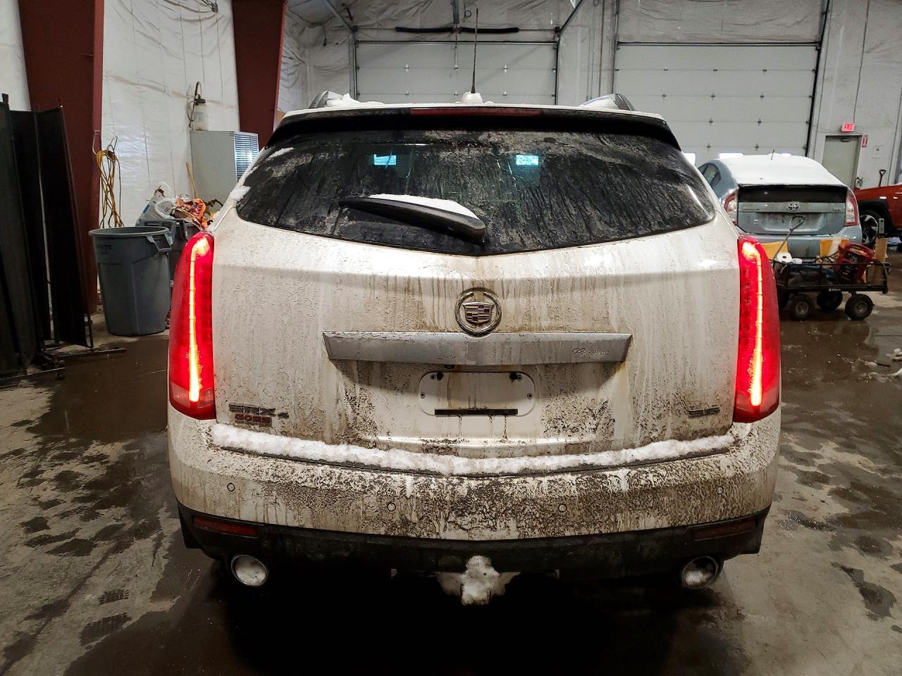 CADILLAC SRX