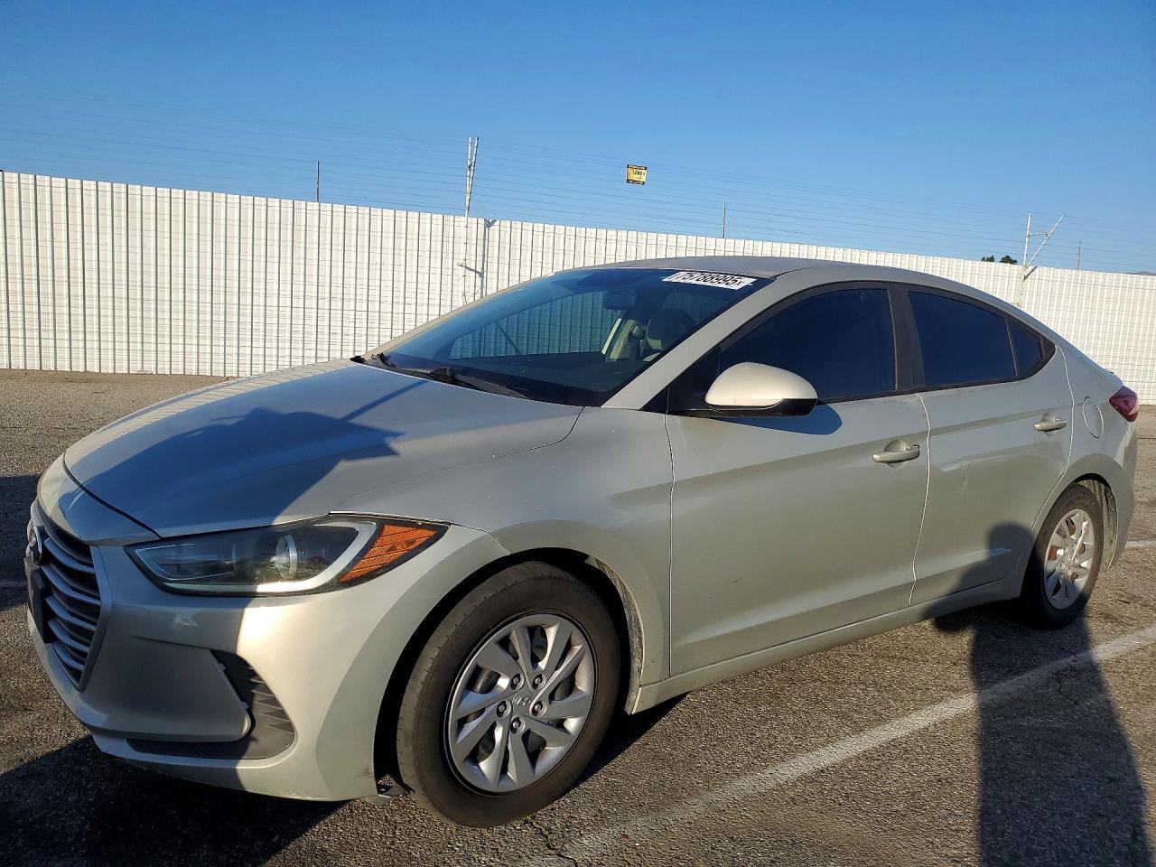 HYUNDAI ELANTRA