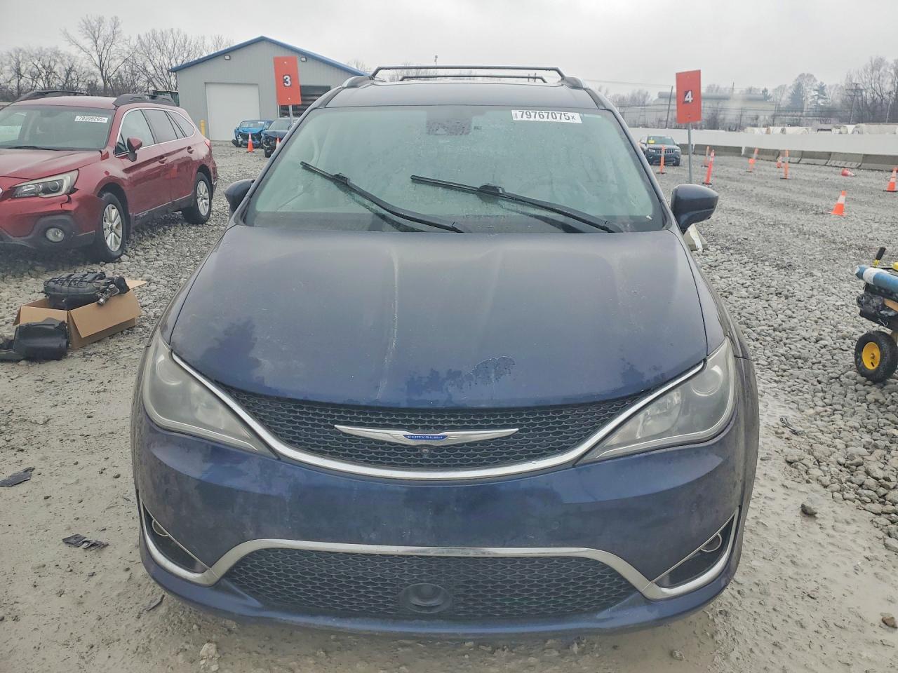 CHRYSLER PACIFICA