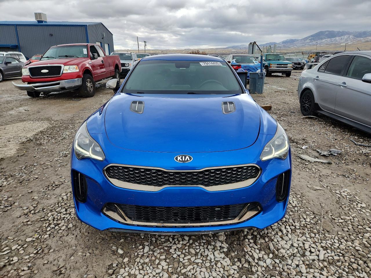 KIA STINGER