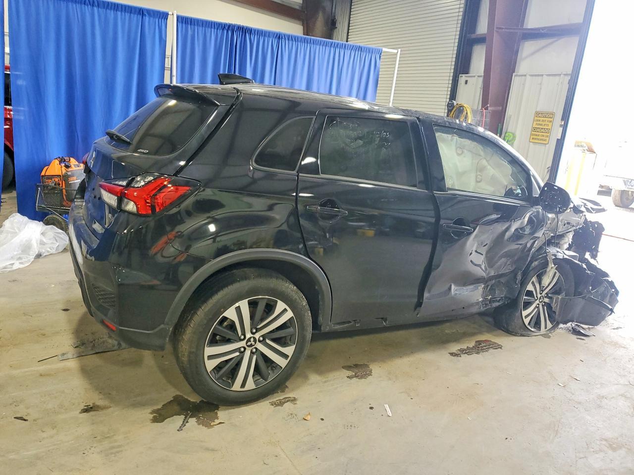 MITSUBISHI OUTLANDER SPORT