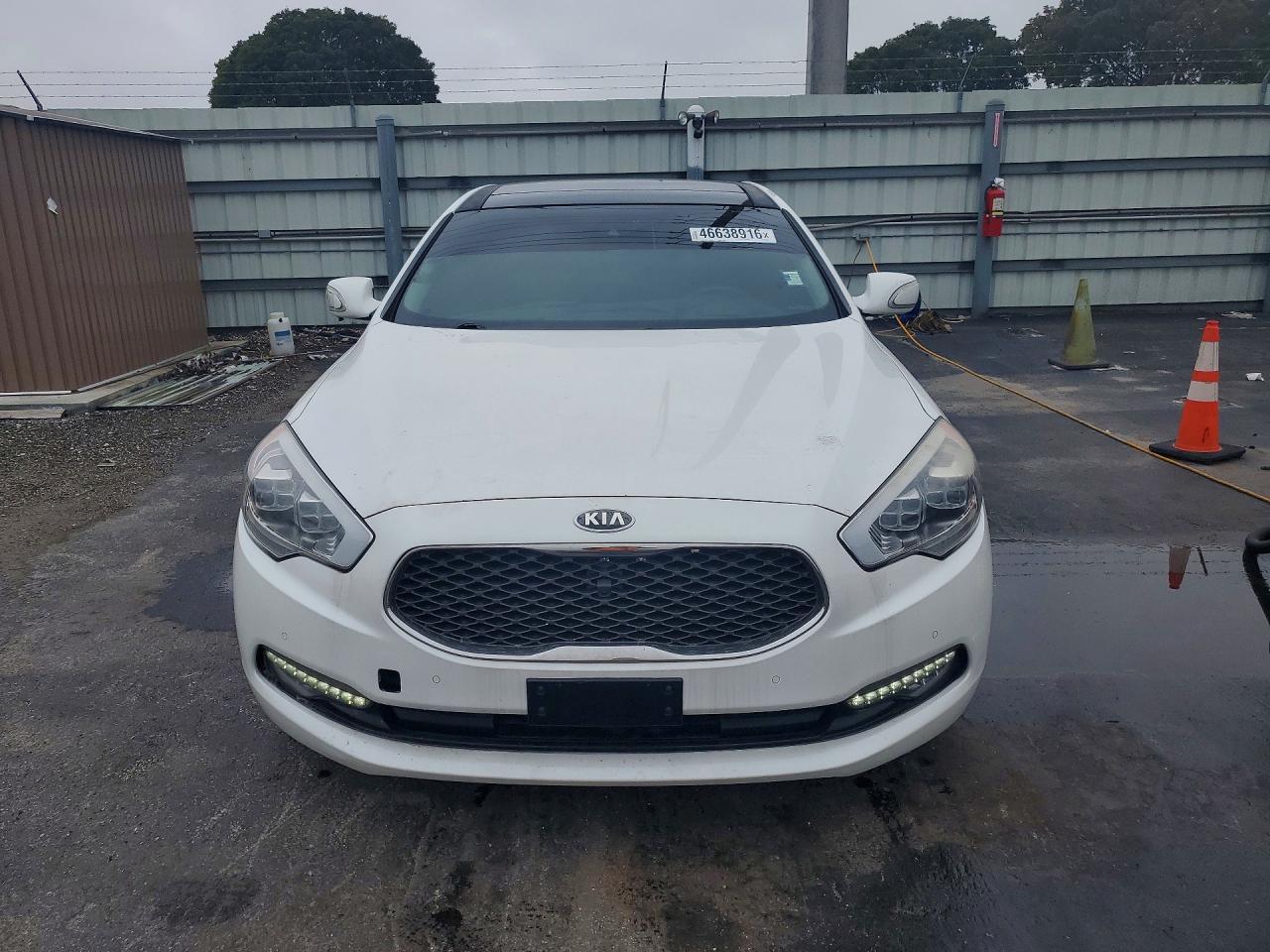 KIA K900