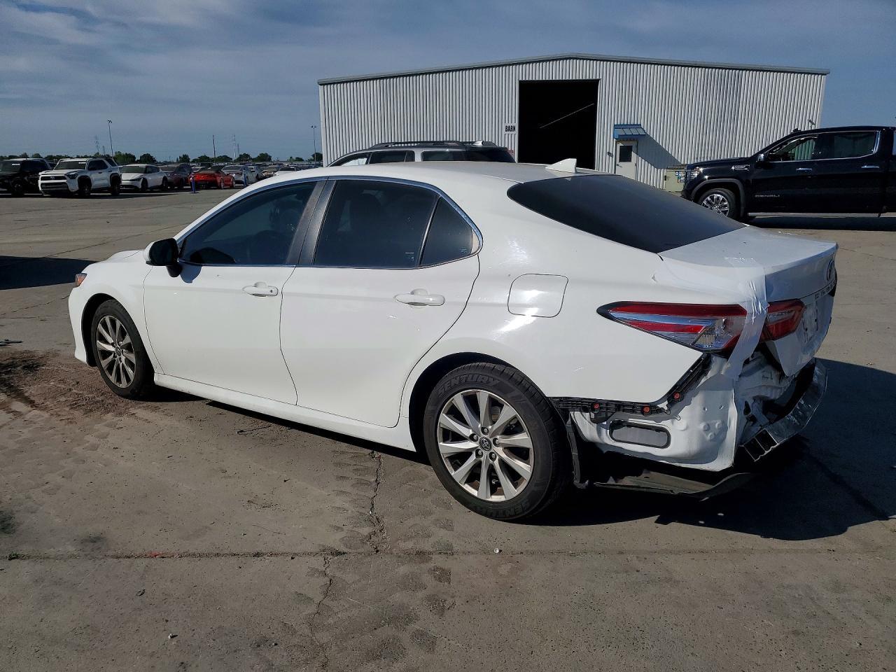 2020 TOYOTA CAMRY — фото 2