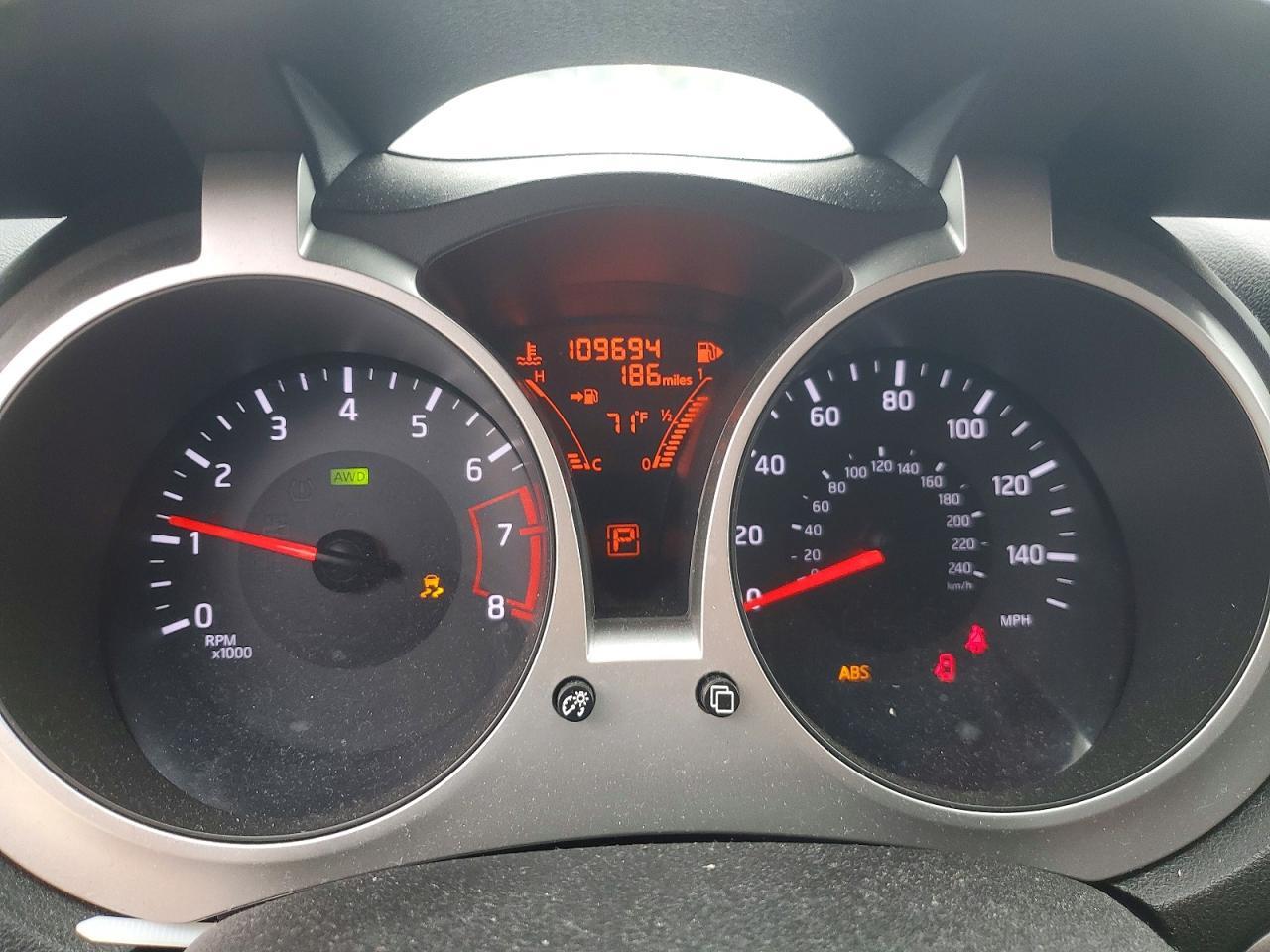 NISSAN JUKE