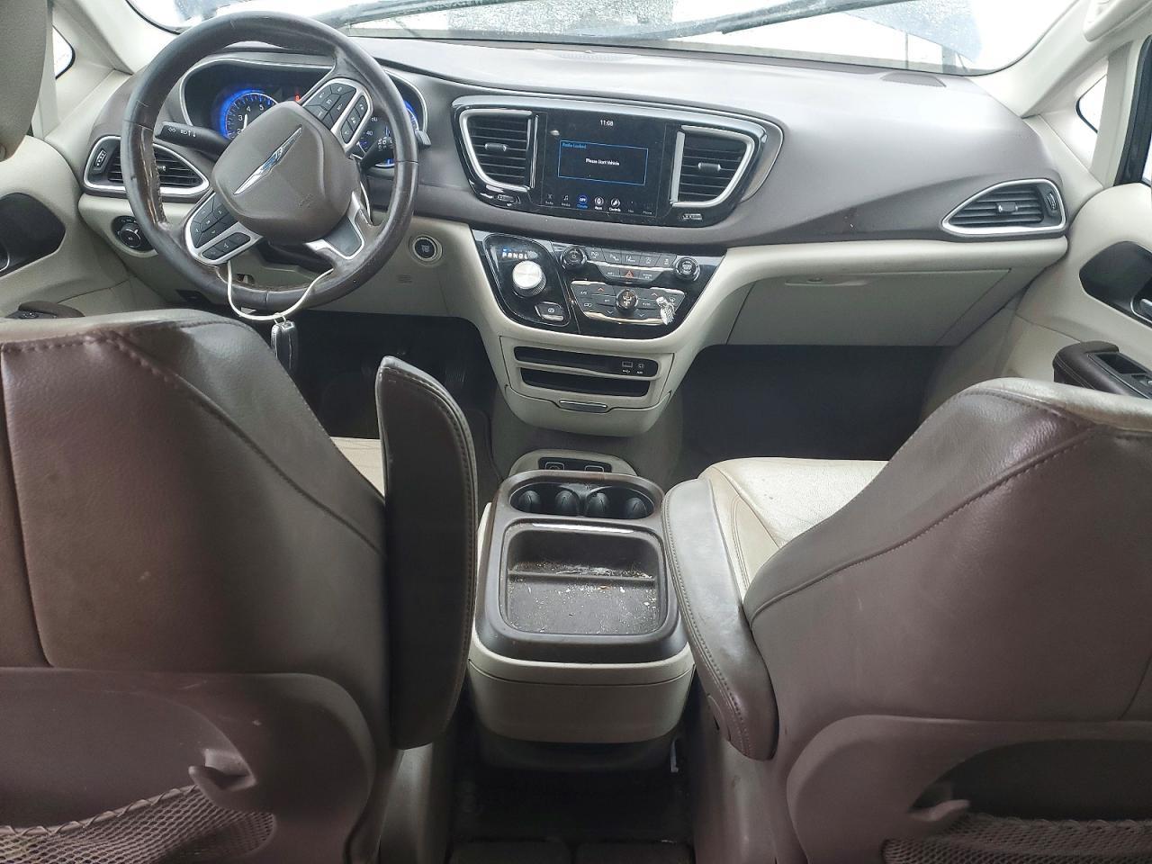CHRYSLER PACIFICA